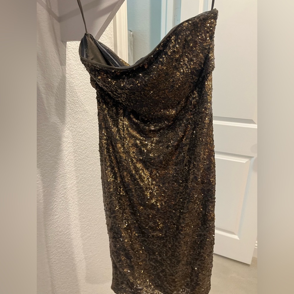 Alice and Olivia gold/ bronze sequin strapless dress size 2